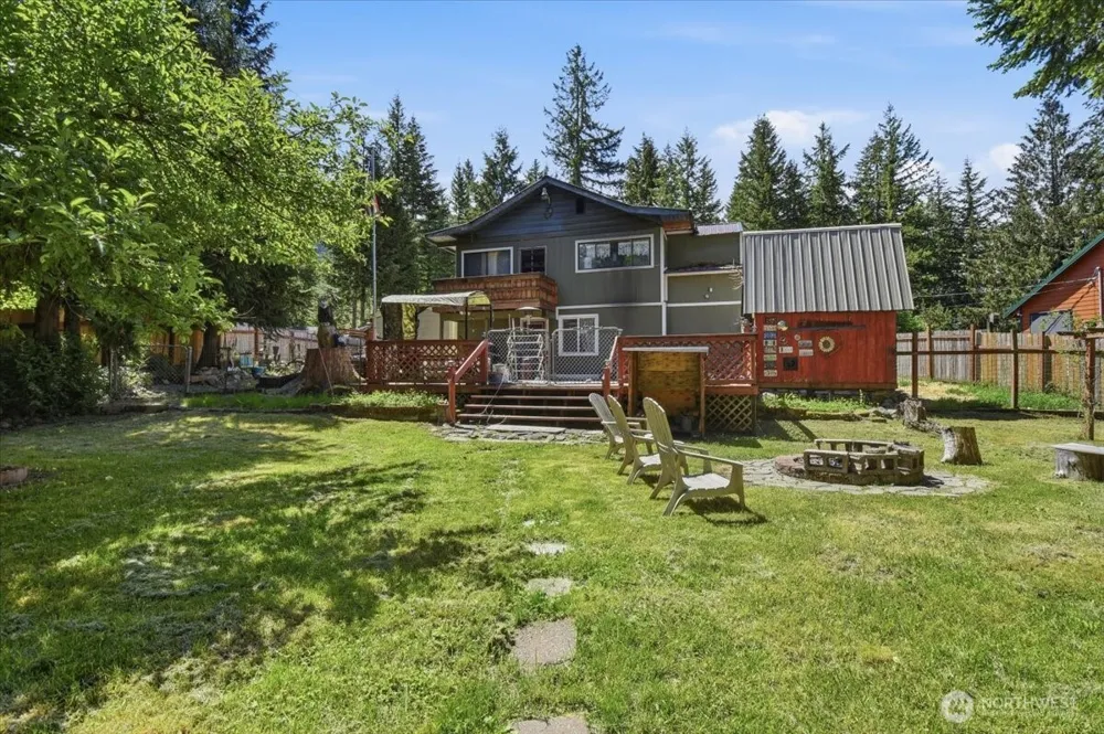 116 Mountain View Drive Ashford, WA 98304
