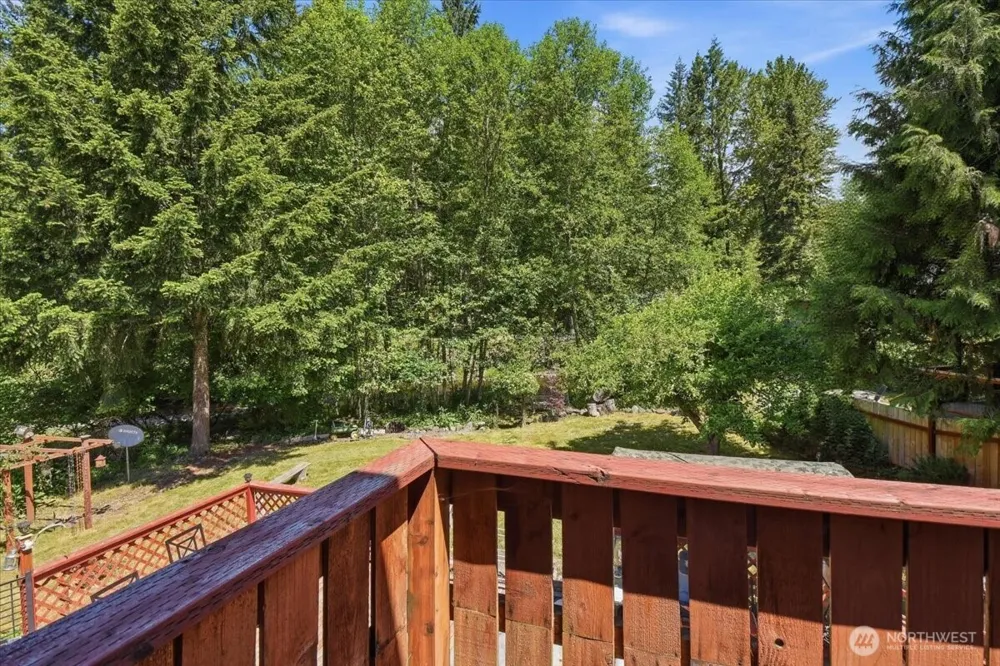 116 Mountain View Drive Ashford, WA 98304