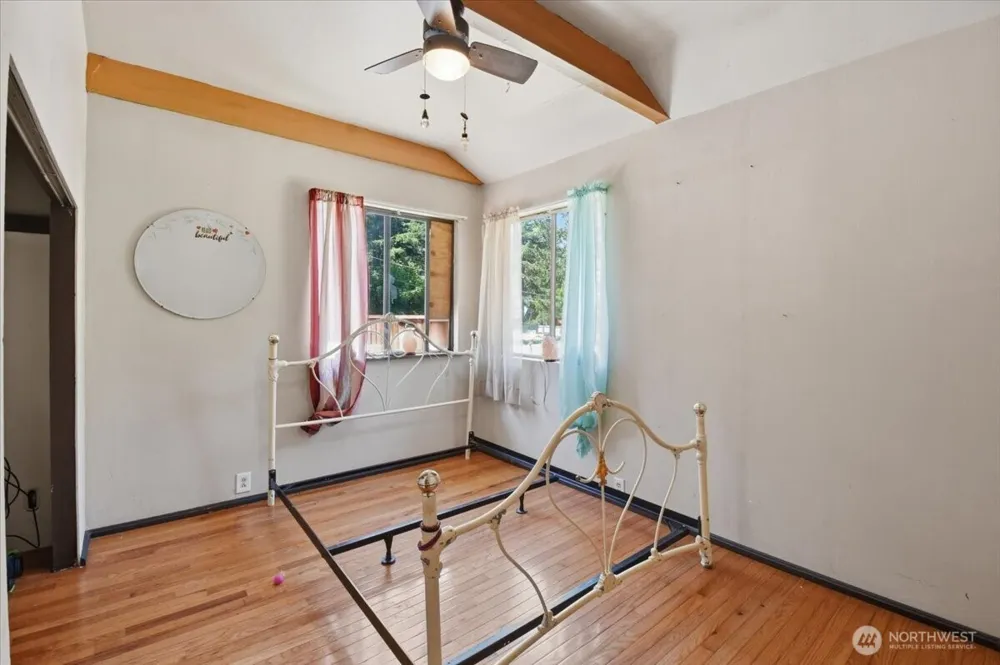 116 Mountain View Drive Ashford, WA 98304
