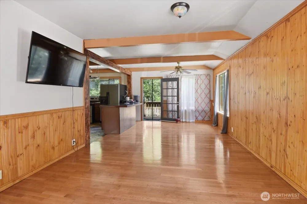 116 Mountain View Drive Ashford, WA 98304