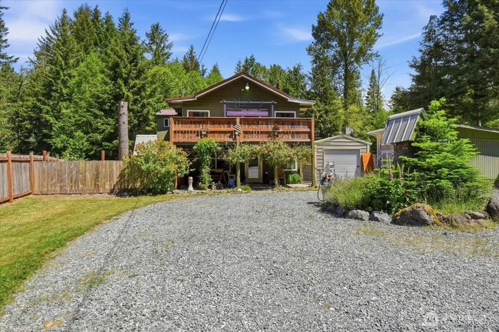 116 Mountain View Drive Ashford, WA 98304