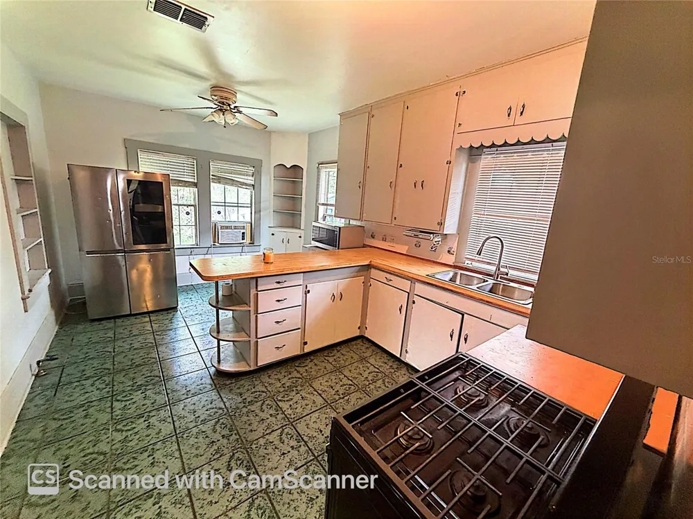 118 W DREW STREET Plant City, FL 33563