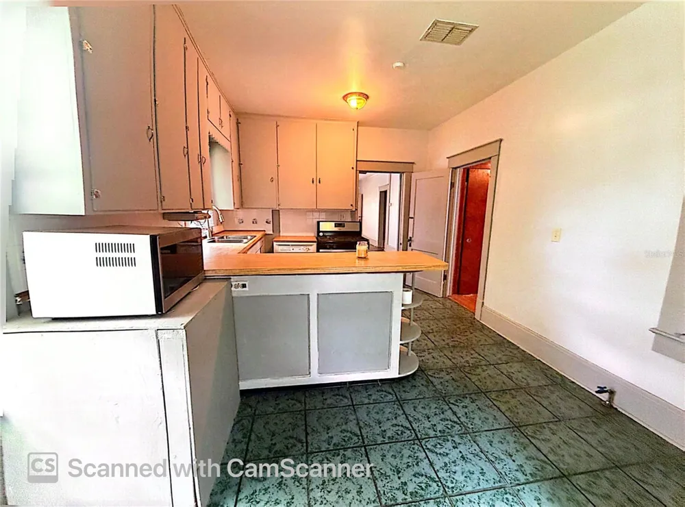 118 W DREW STREET Plant City, FL 33563