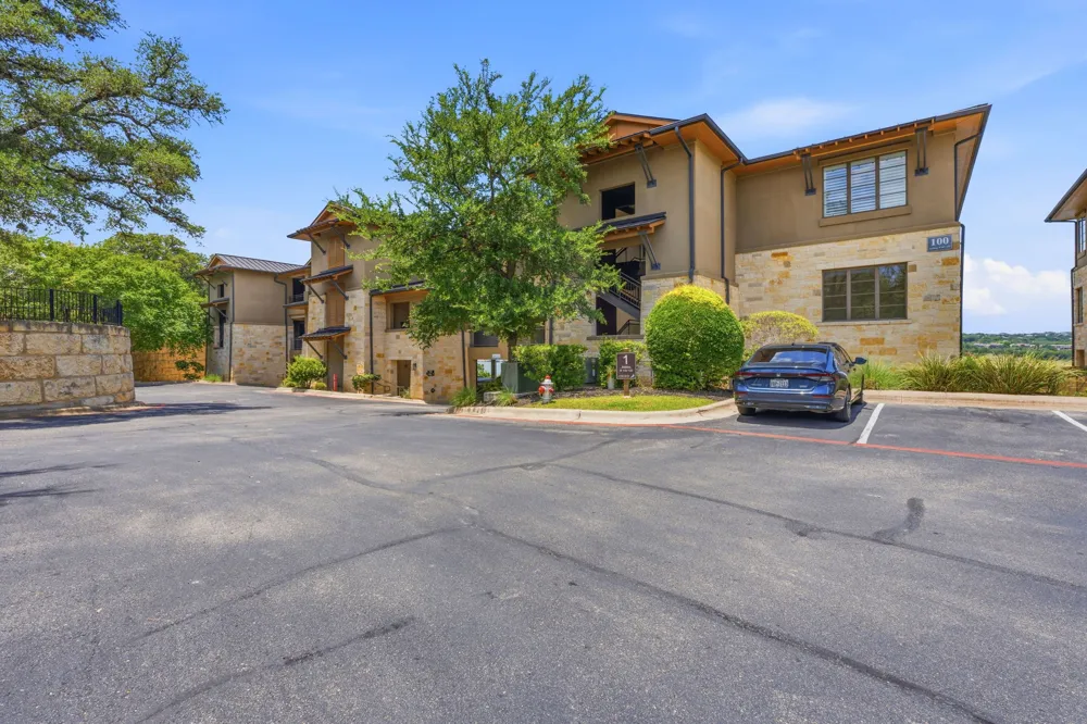 118 Marina Village Cove #118 Lakeway, TX 78734