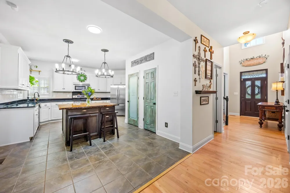244 Mark Ryan Lane Dallas, NC 28034
