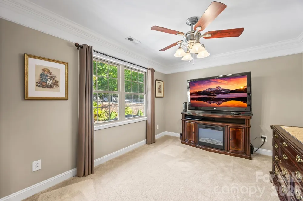 244 Mark Ryan Lane Dallas, NC 28034