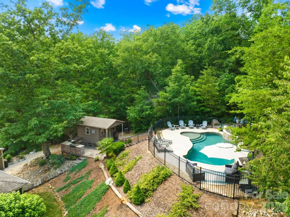 244 Mark Ryan Lane Dallas, NC 28034