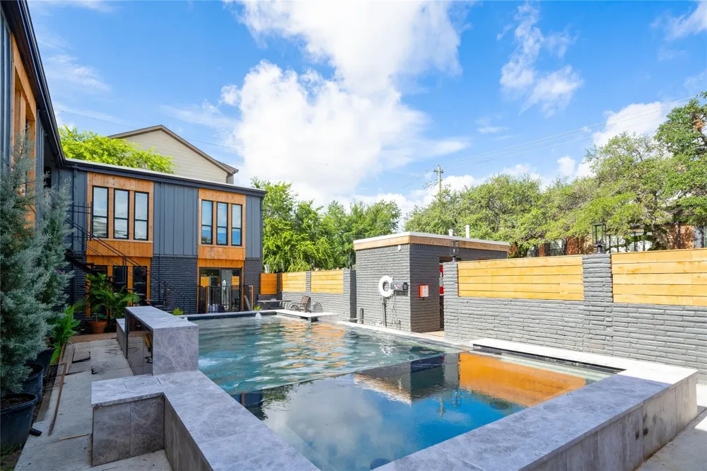 2703 Mason Street #2BD Houston, TX 77006