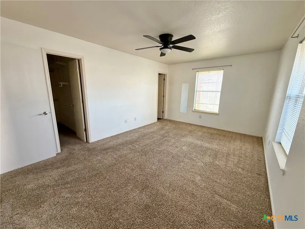 4504 Aspen Drive Killeen, TX 76542