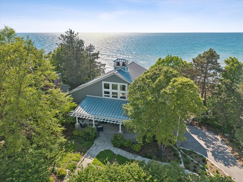 40808 Wilderness Dunes Lane Covert, MI 49043