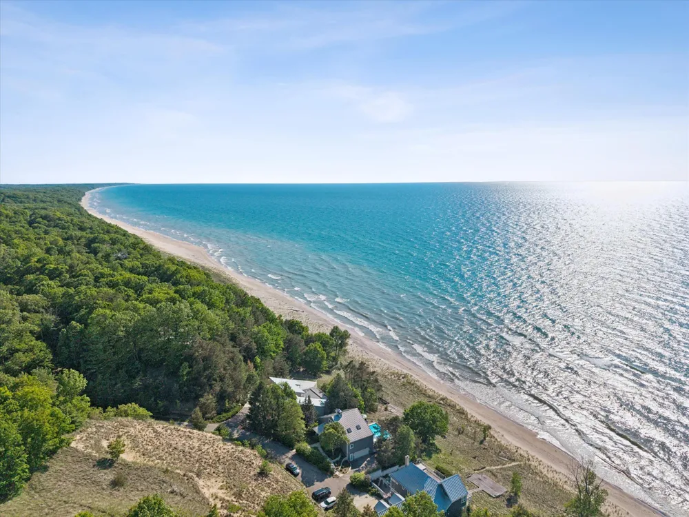 40808 Wilderness Dunes Lane Covert, MI 49043