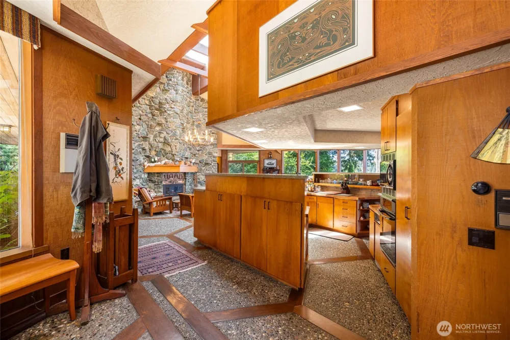 3559 Biz Point Road Anacortes, WA 98221