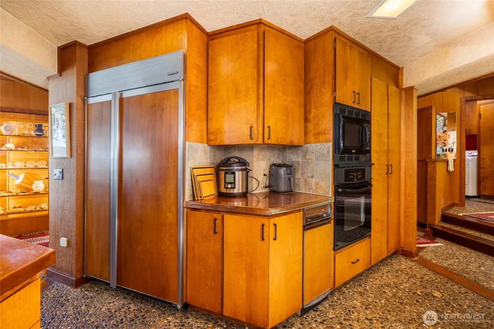3559 Biz Point Road Anacortes, WA 98221