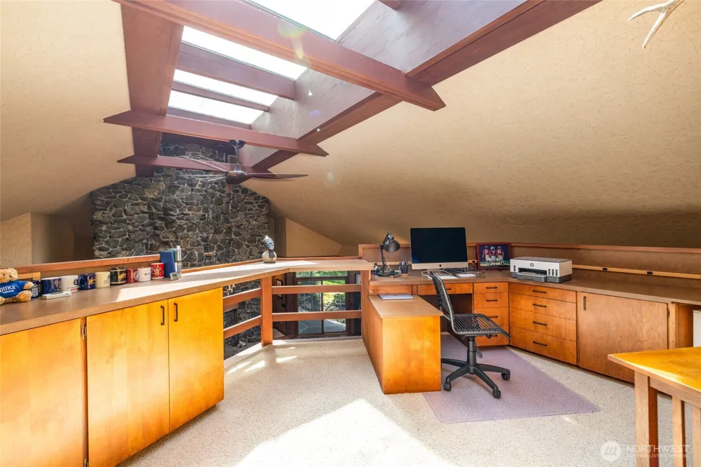 3559 Biz Point Road Anacortes, WA 98221