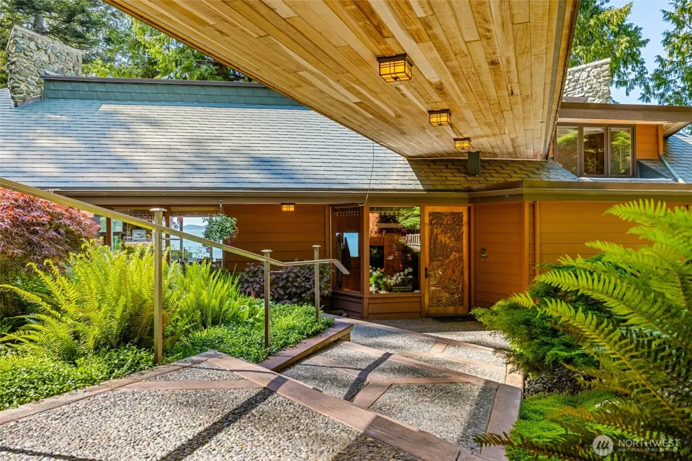 3559 Biz Point Road Anacortes, WA 98221