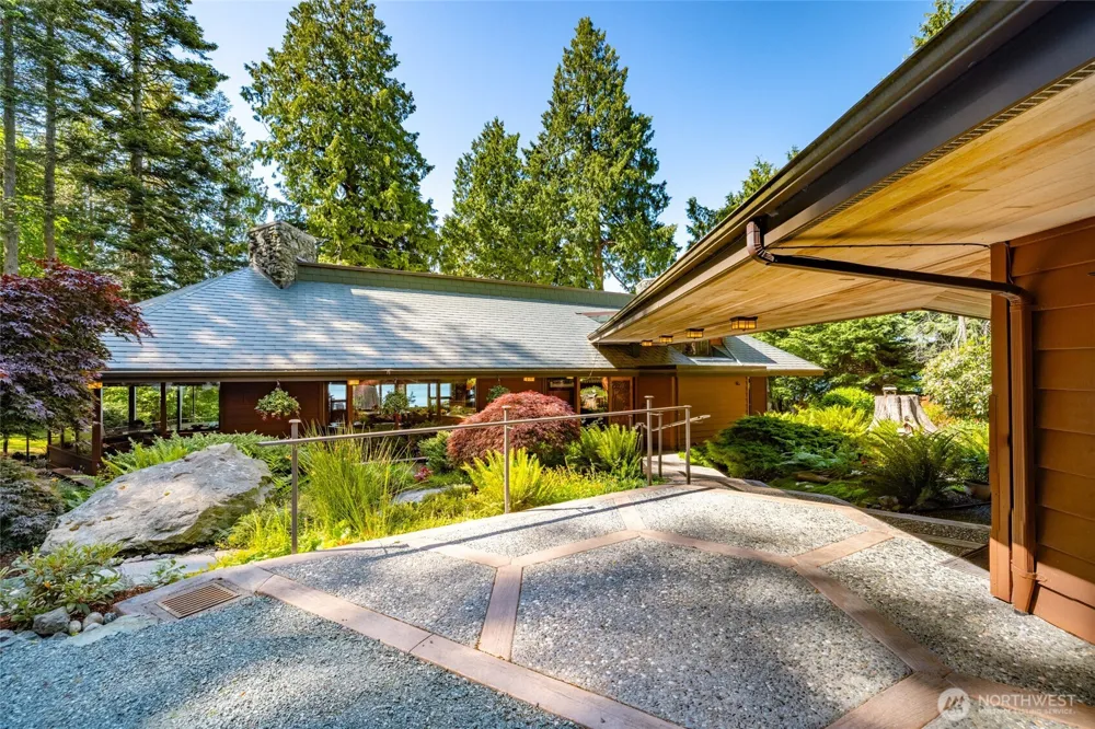 3559 Biz Point Road Anacortes, WA 98221