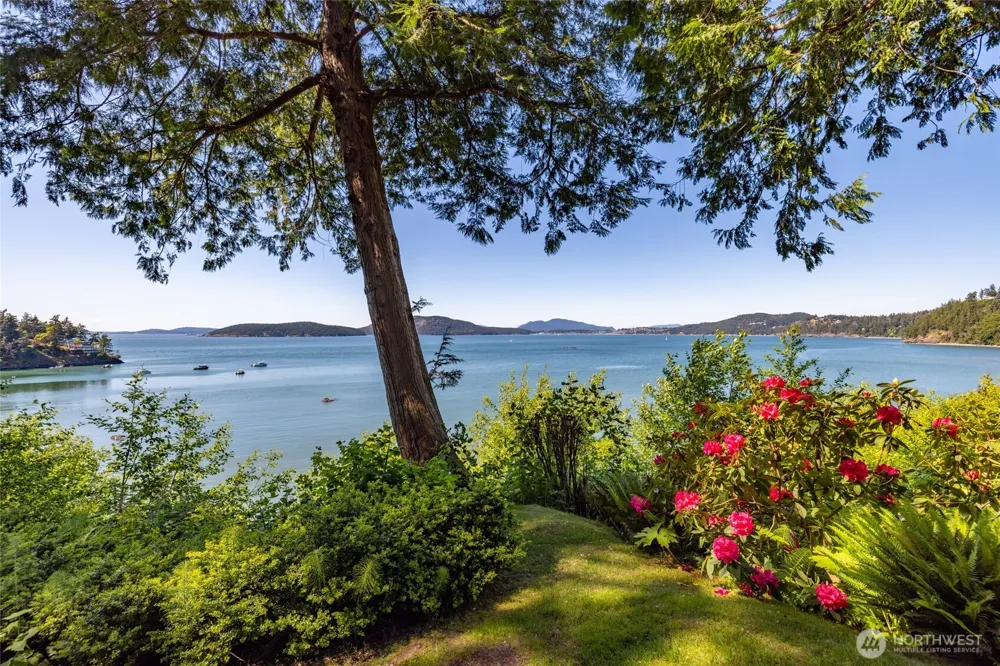 3559 Biz Point Road Anacortes, WA 98221