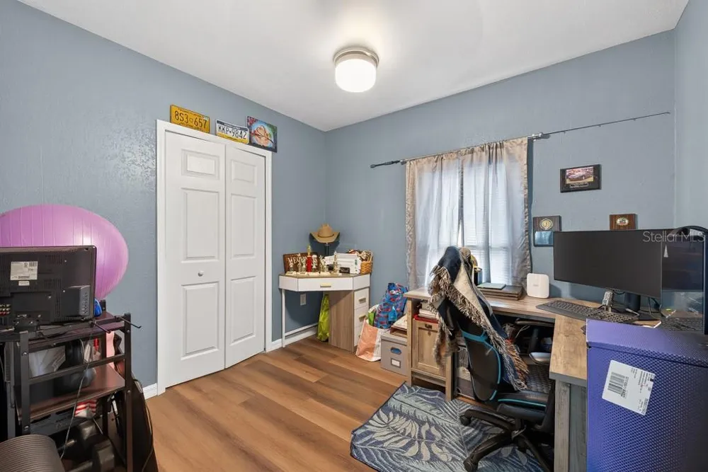 6101 ANNA AVENUE Gibsonton, FL 33534