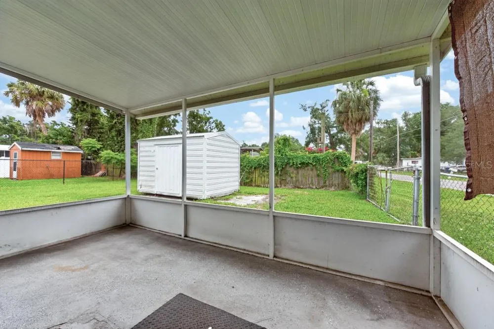 6101 ANNA AVENUE Gibsonton, FL 33534