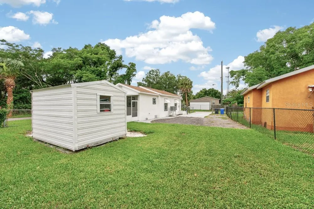 6101 ANNA AVENUE Gibsonton, FL 33534
