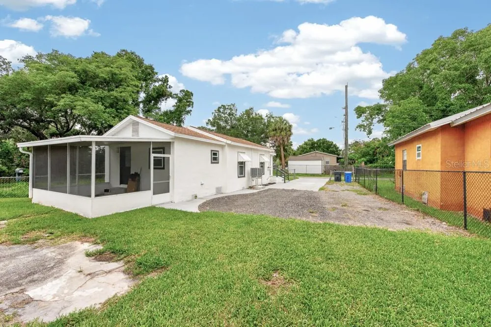 6101 ANNA AVENUE Gibsonton, FL 33534