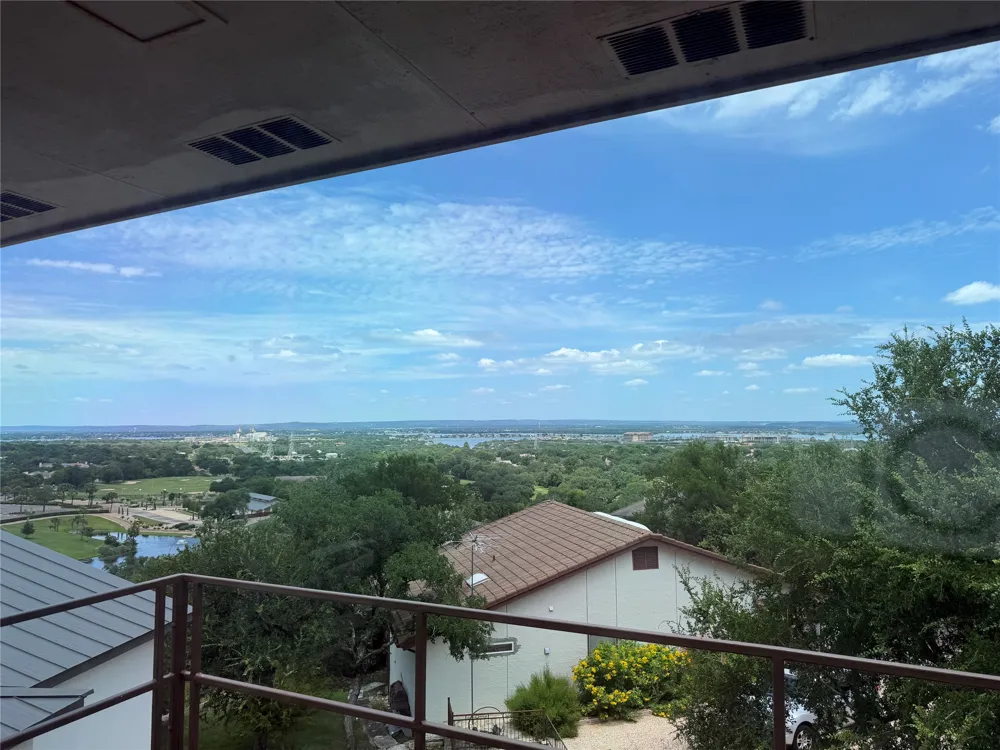 808 Ox Bow Horseshoe Bay, TX 78657