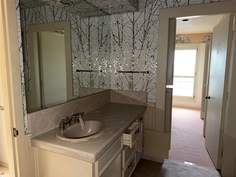 808 Ox Bow Horseshoe Bay, TX 78657