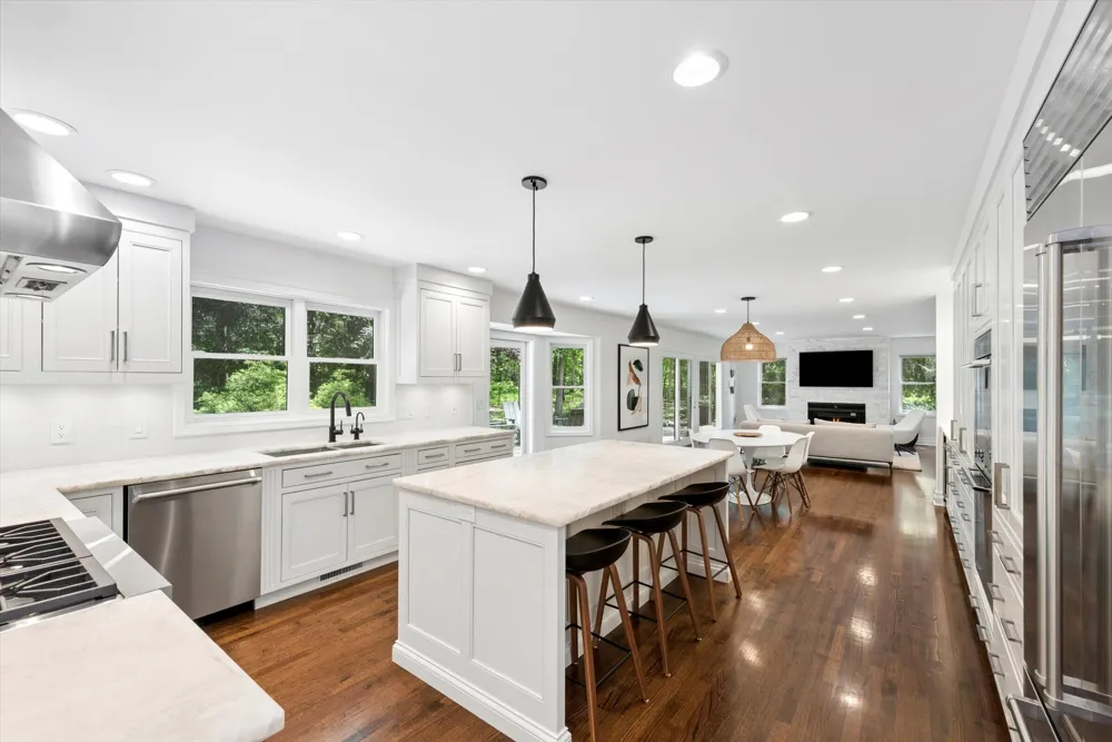 18353 Forest Beach Drive New Buffalo, MI 49117