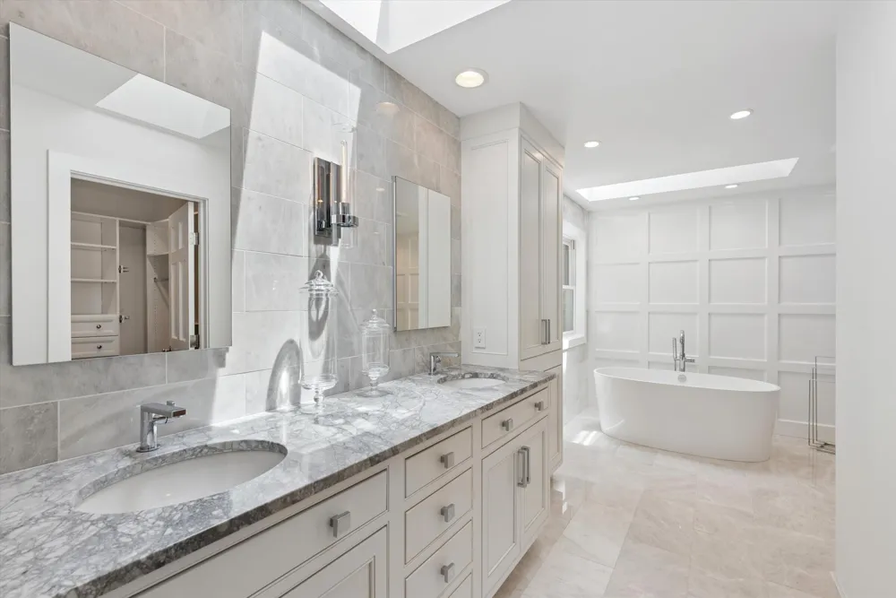 18353 Forest Beach Drive New Buffalo, MI 49117