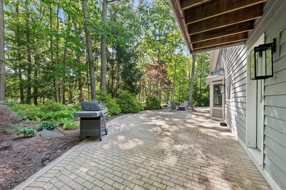 18353 Forest Beach Drive New Buffalo, MI 49117