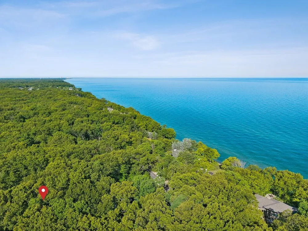 18353 Forest Beach Drive New Buffalo, MI 49117