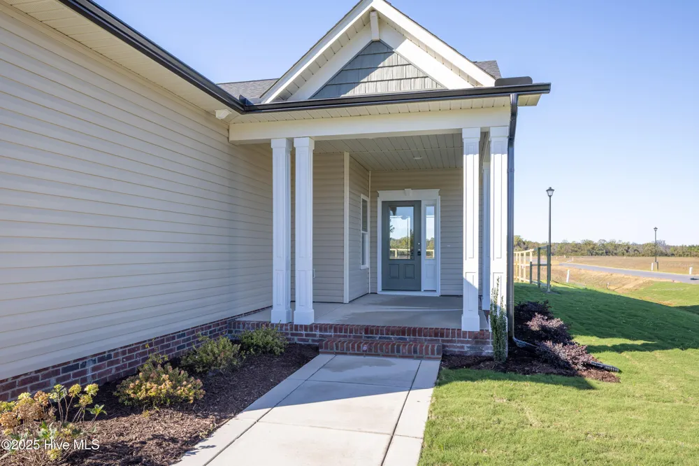107 Sunny Acres Lane Clinton, NC 28328