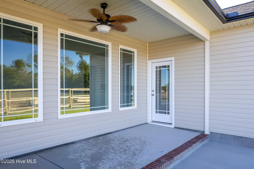 107 Sunny Acres Lane Clinton, NC 28328