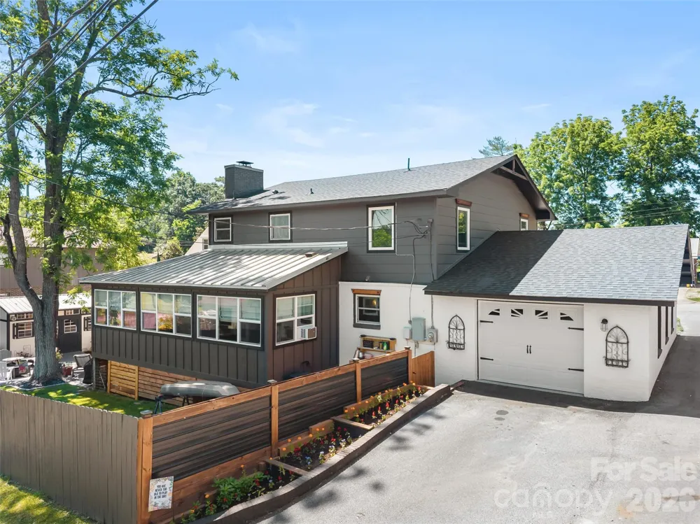 154 White Oak Lane Brevard, NC 28712