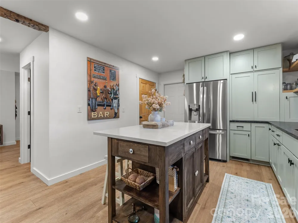 154 White Oak Lane Brevard, NC 28712