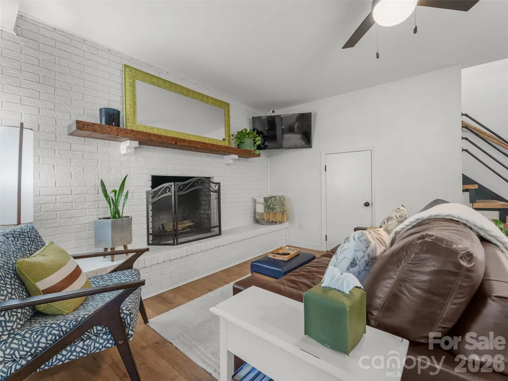 154 White Oak Lane Brevard, NC 28712