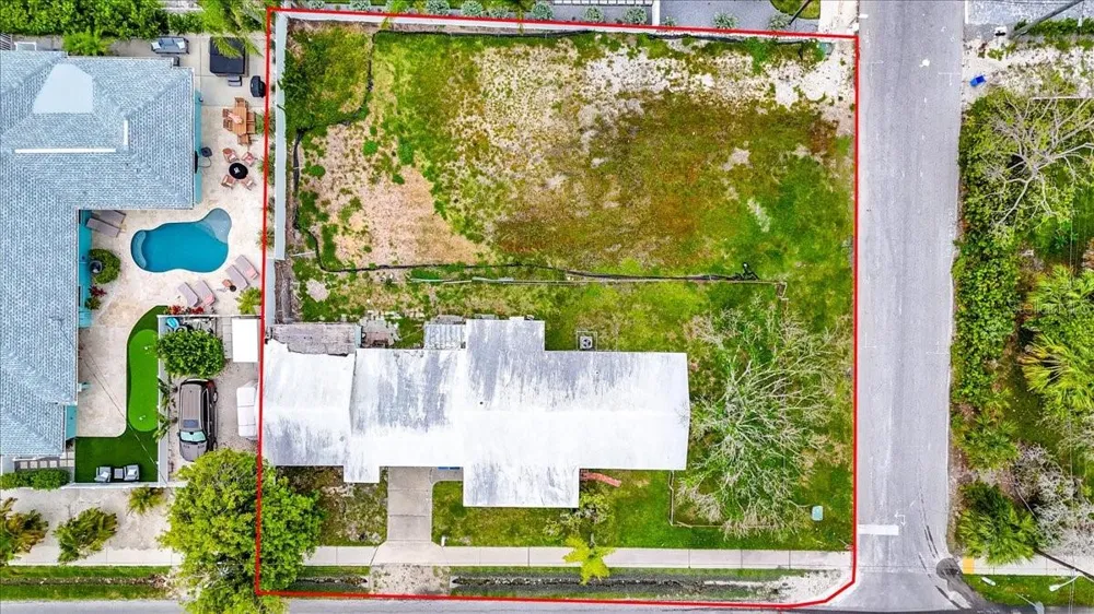 121 48TH STREET Holmes Beach, FL 34217