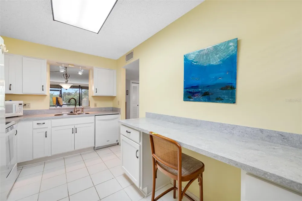 900 COVE CAY DRIVE #1F Clearwater, FL 33760
