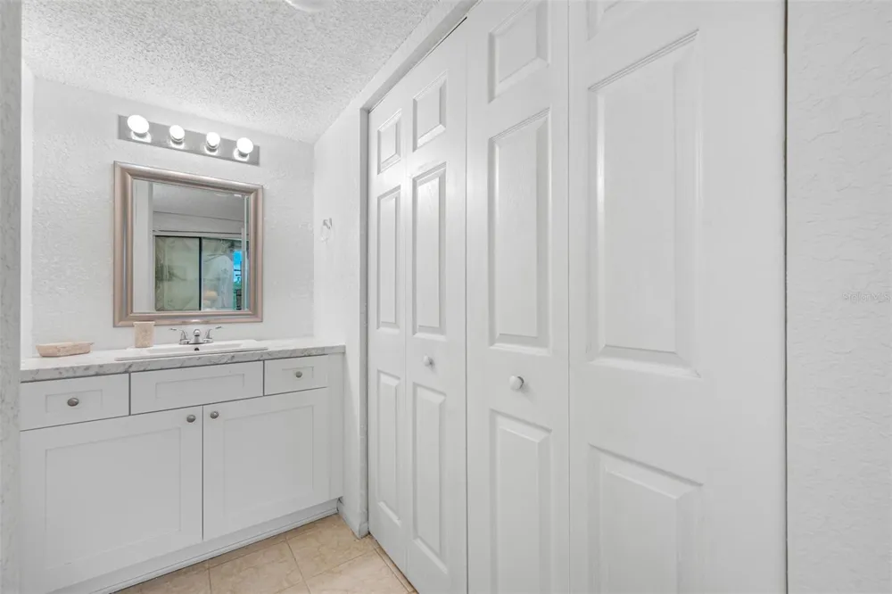 900 COVE CAY DRIVE #1F Clearwater, FL 33760
