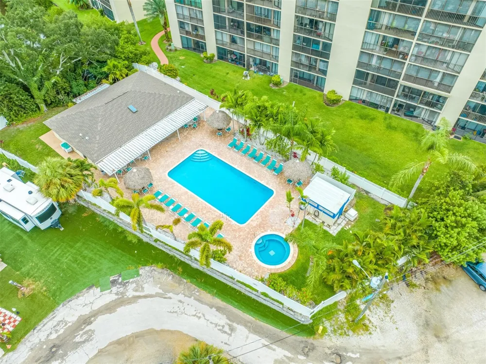 900 COVE CAY DRIVE #1F Clearwater, FL 33760