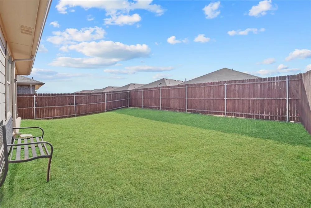 136 Greengate Drive Boyd, TX 76023