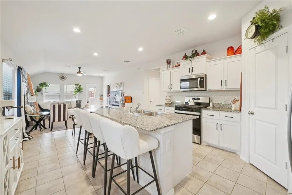 136 Greengate Drive Boyd, TX 76023