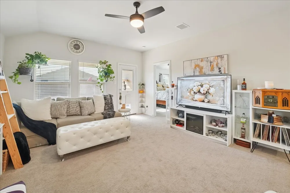 136 Greengate Drive Boyd, TX 76023