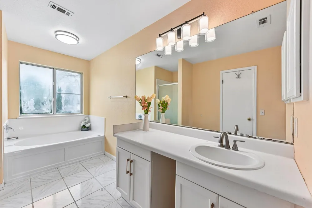 20802 Pacers Gait Lane Pflugerville, TX 78660