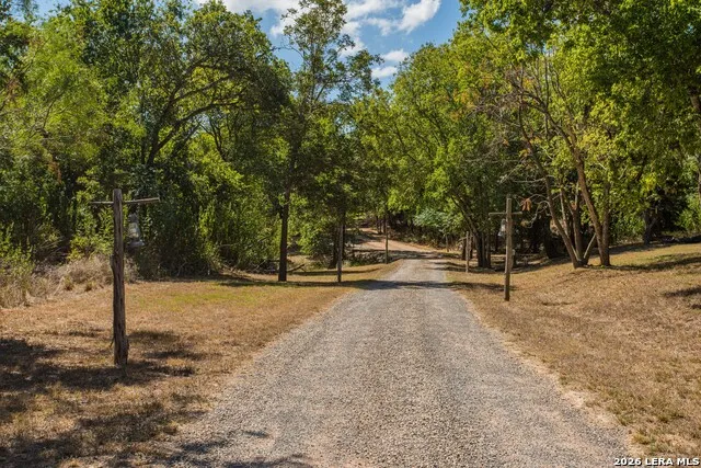 10207 E US Highway 290 Fredericksburg, TX 78624