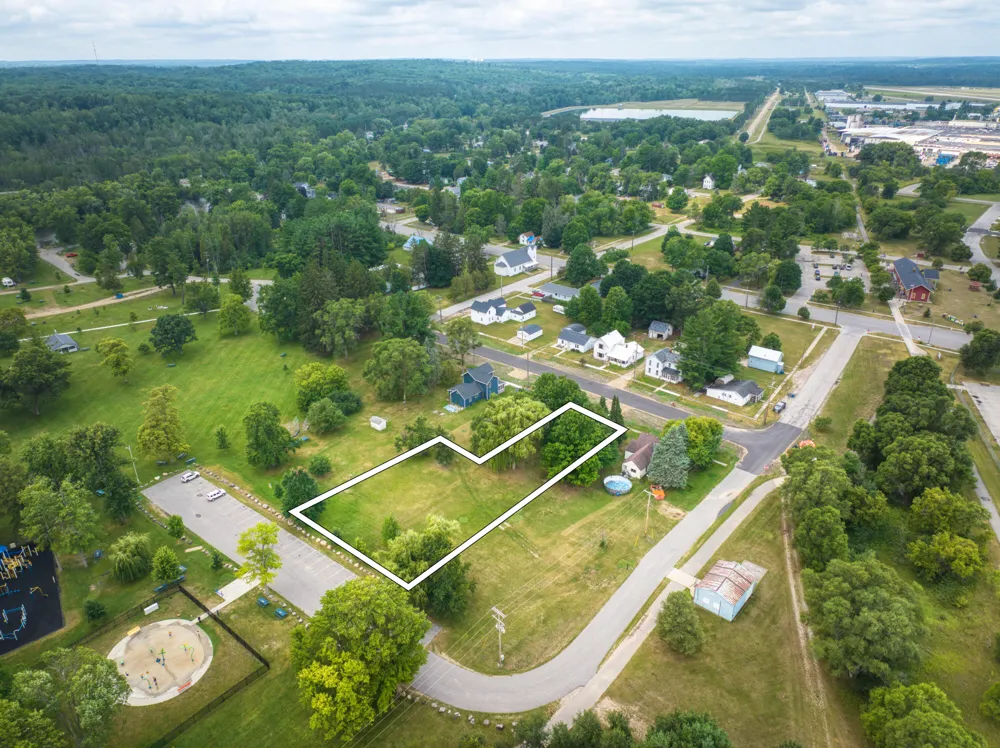 209 S River Street Evart, MI 49631