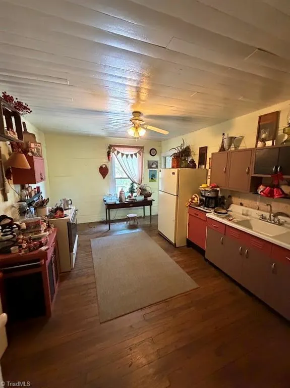 2052 Moravian Falls Road Moravian Falls, NC 28654