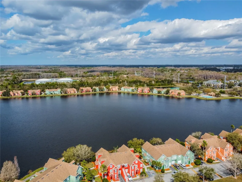 9632 LAKE CHASE ISLAND WAY #9632 Tampa, FL 33626