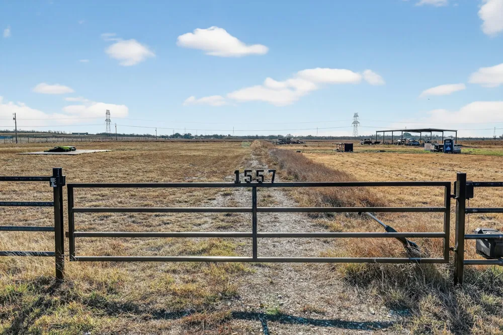 1557 Scull Road #Tract X San Marcos, TX 78666