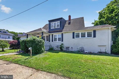 204 E MAIN STREET